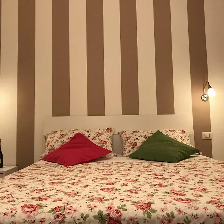 Dom wakacyjny Casa Francy Stanza Privata *